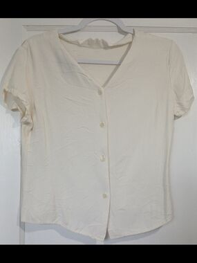 Notations Medium Short Sleeve Button-Down Blouse